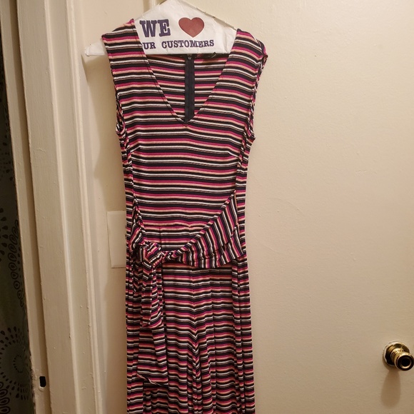 Striped sleeveless belted Jumpsuit - Picture 2 of 3